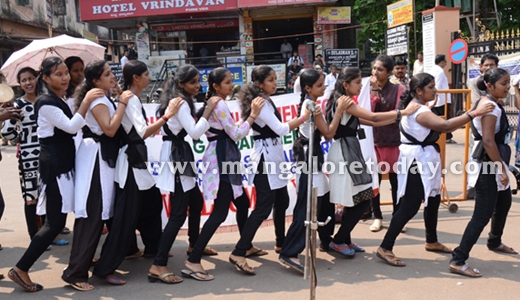 Yettinahole 